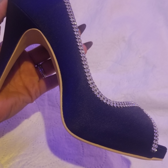 Navy Blue Elegant Park with rhinestones size 41(fits 9.5 women) - Picture 4 of 4